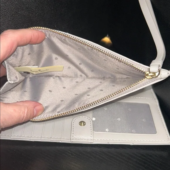 Kate Spade Wallet with Quilted Leather in Dove Gray - Picture 4 of 4